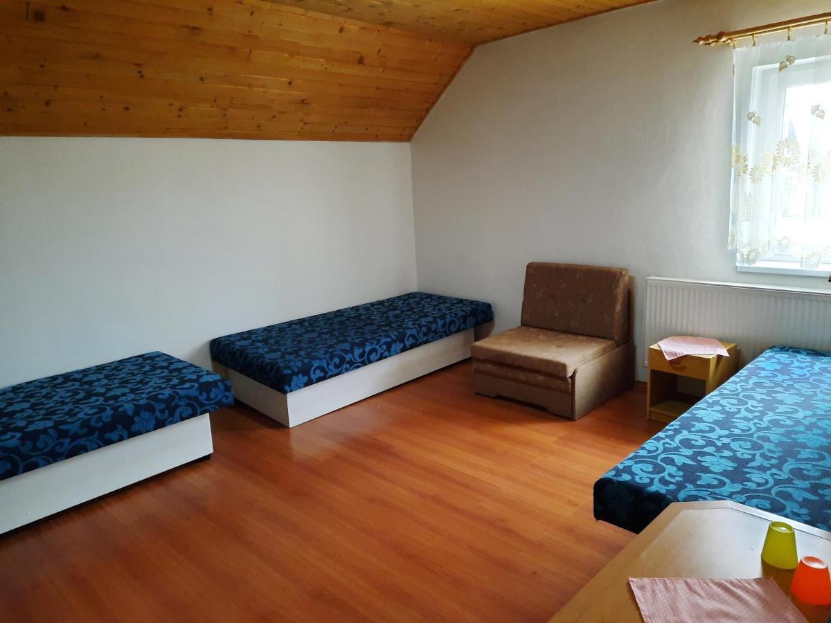 Krahule Konica Hotell Exteriör bild