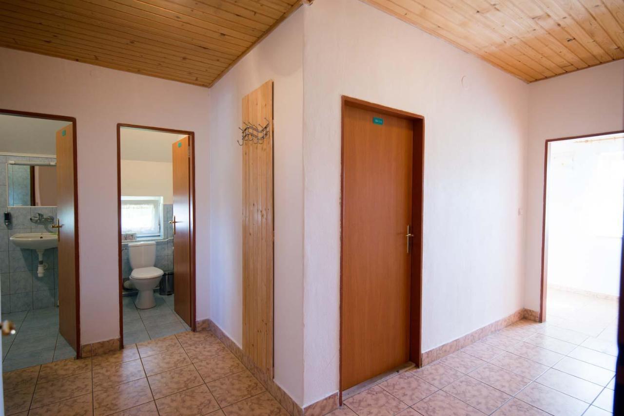 Krahule Konica Hotell Exteriör bild