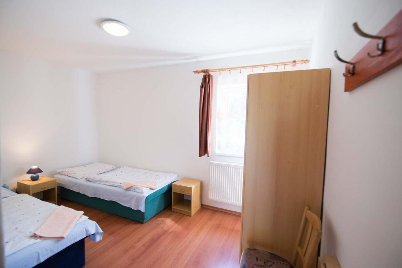 Krahule Konica Hotell Exteriör bild